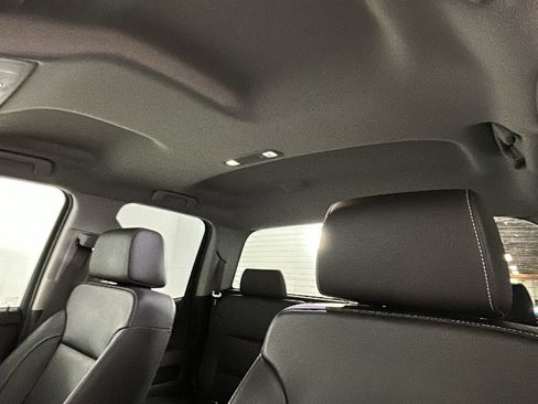 Used 2018 Chevrolet Silverado 1500 LT w/ Redline Edition AWD/4WD image 15