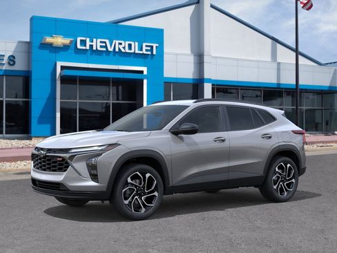 New 2026 Chevrolet Trax RS image 2