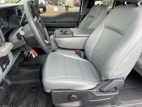 Used 2024 Ford F250 XL w/ XL Chrome Package image 17