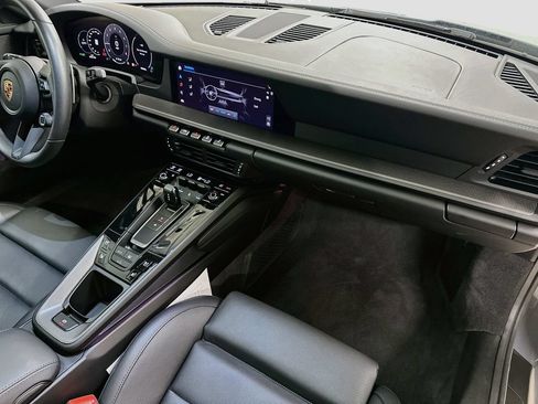Certified 2025 Porsche 911 Carrera S RWD image 29