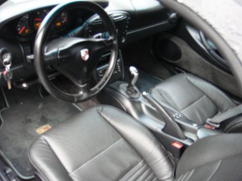 Used 2001 Porsche Boxster RWD image 15
