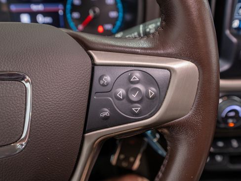 Used 2022 GMC Canyon Denali AWD/4WD image 26