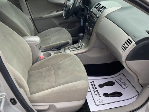 Used 2011 Toyota Corolla LE FWD image 22