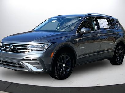 Used 2024 Volkswagen Tiguan SE