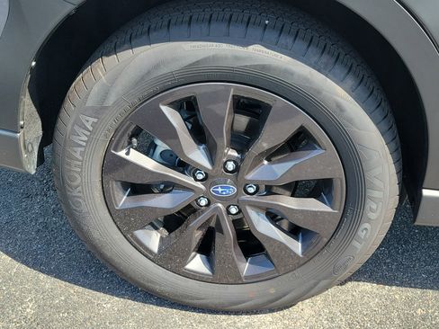 Certified 2025 Subaru Outback Onyx Edition AWD/4WD image 10