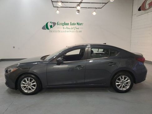 Used 2016 MAZDA MAZDA3 i Grand Touring FWD image 4