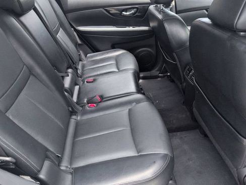 Used 2017 Nissan Rogue SL FWD image 26