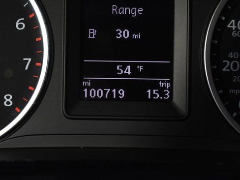 Used 2018 Volkswagen Tiguan Limited w/ Premium Package image 26