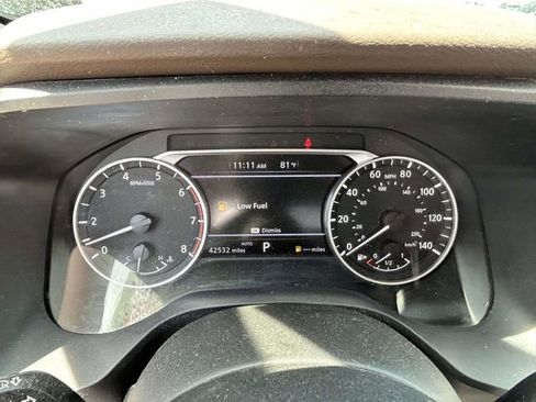 Used 2023 Nissan Rogue S AWD/4WD image 22