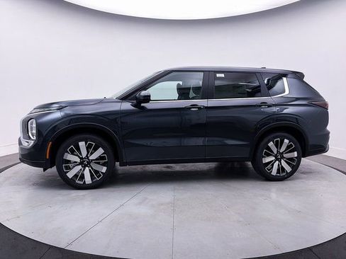 New 2026 Mitsubishi Outlander SE image 26