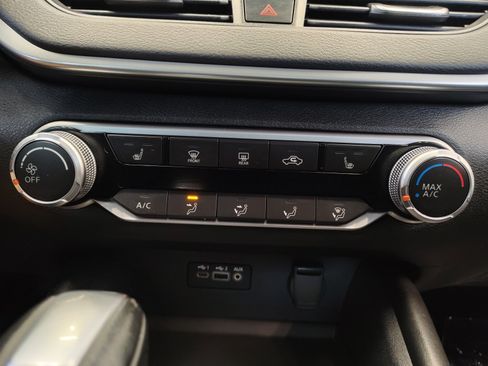 Used 2019 Nissan Altima 2.5 SR w/ SR Premium Package FWD image 18