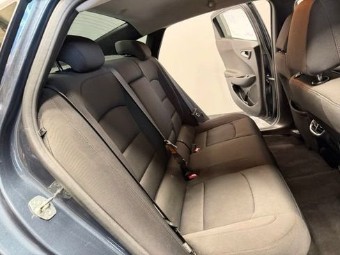 Used 2020 Chevrolet Malibu LT FWD image 25
