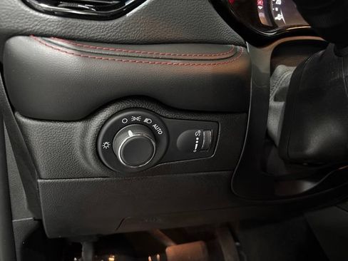 Used 2024 Dodge Durango GT AWD/4WD image 35