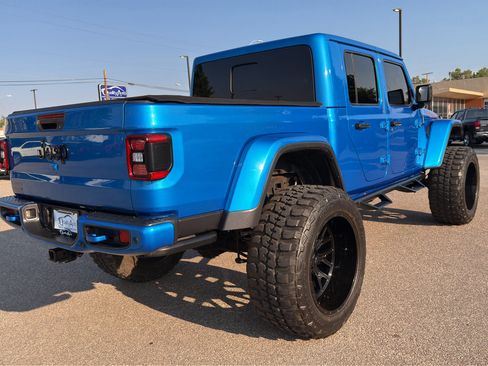 Used 2021 Jeep Gladiator Rubicon w/ Dual Top Group AWD/4WD image 7