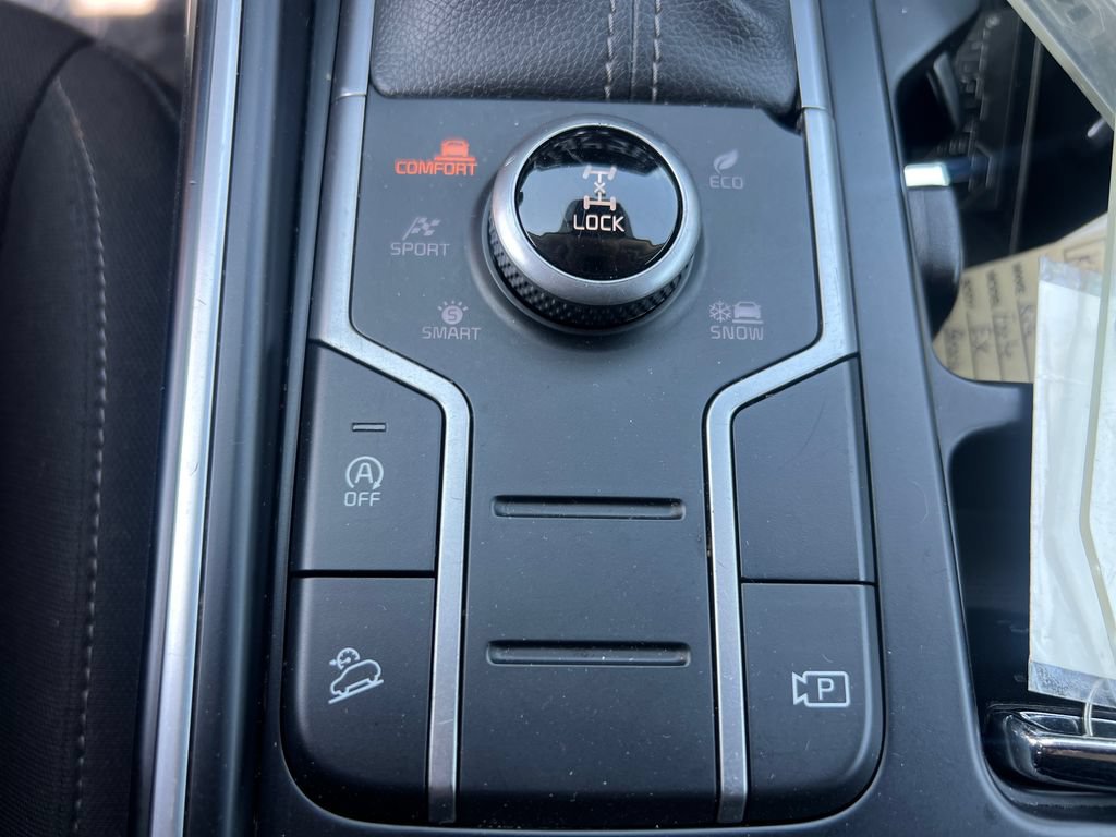 Certified 2023 Kia Sorento LX AWD/4WD image 23