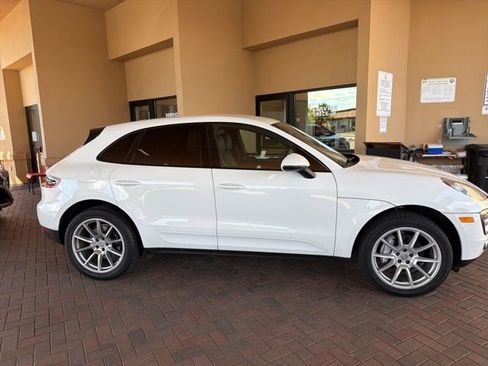Used 2018 Porsche Macan image 4