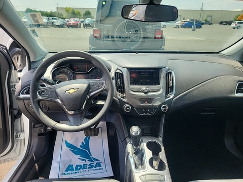 Used 2019 Chevrolet Cruze LS w/ LS Convenience Package FWD image 6