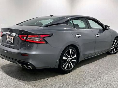 Used 2023 Nissan Maxima SL FWD image 5