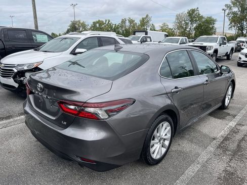 Used 2021 Toyota Camry LE FWD image 7