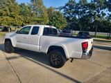 Certified 2022 Toyota Tacoma SR5 image 3