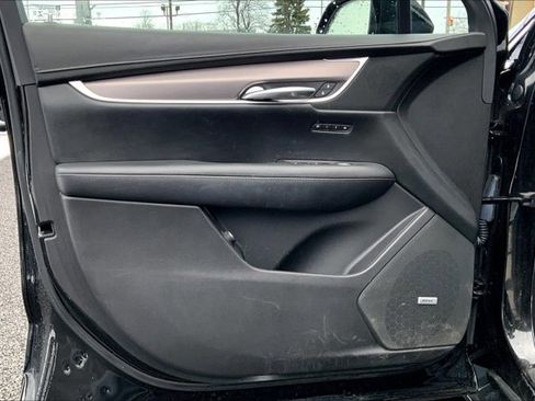 Used 2018 Cadillac XT5 Luxury image 22