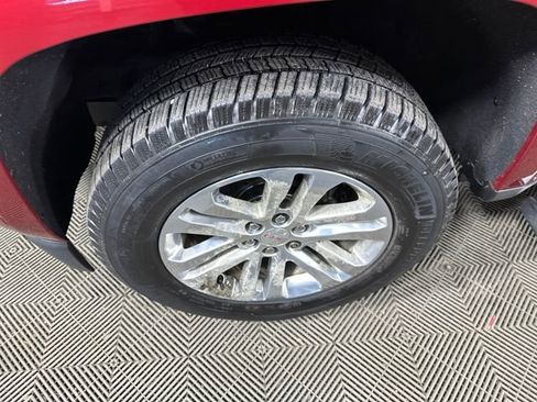 Used 2018 GMC Canyon SLT w/ Driver Alert Package image 10