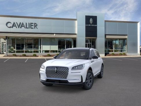 Used 2025 Lincoln Corsair Premiere w/ Equipment Group 101A image 2