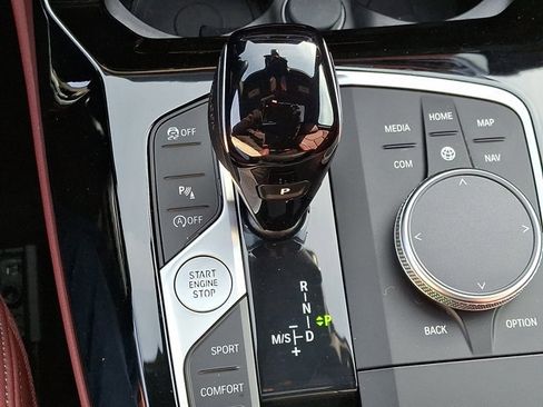 Certified 2023 BMW X4 xDrive30i w/ Premium Package image 16