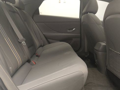Used 2025 Hyundai Elantra SEL FWD image 19
