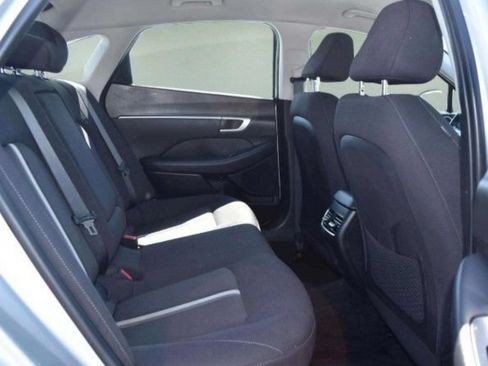 Used 2025 Hyundai Sonata SEL FWD image 3