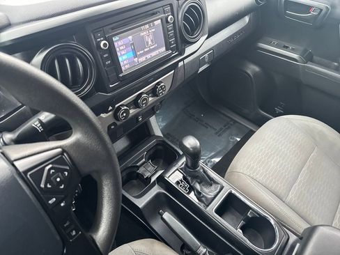 Used 2019 Toyota Tacoma SR5 image 20