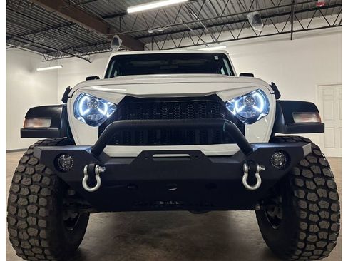 Used 2020 Jeep Wrangler Unlimited Sport S image 3