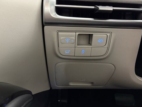 New 2025 Hyundai Tucson Limited FWD image 37