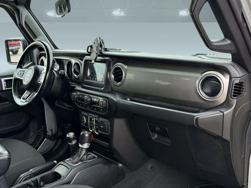 Used 2021 Jeep Wrangler Unlimited Sahara AWD/4WD image 27