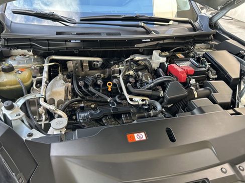 Used 2024 Mitsubishi Outlander ES image 11