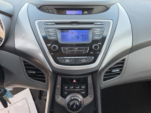 Used 2013 Hyundai Elantra GLS w/ Preferred Pkg FWD image 22