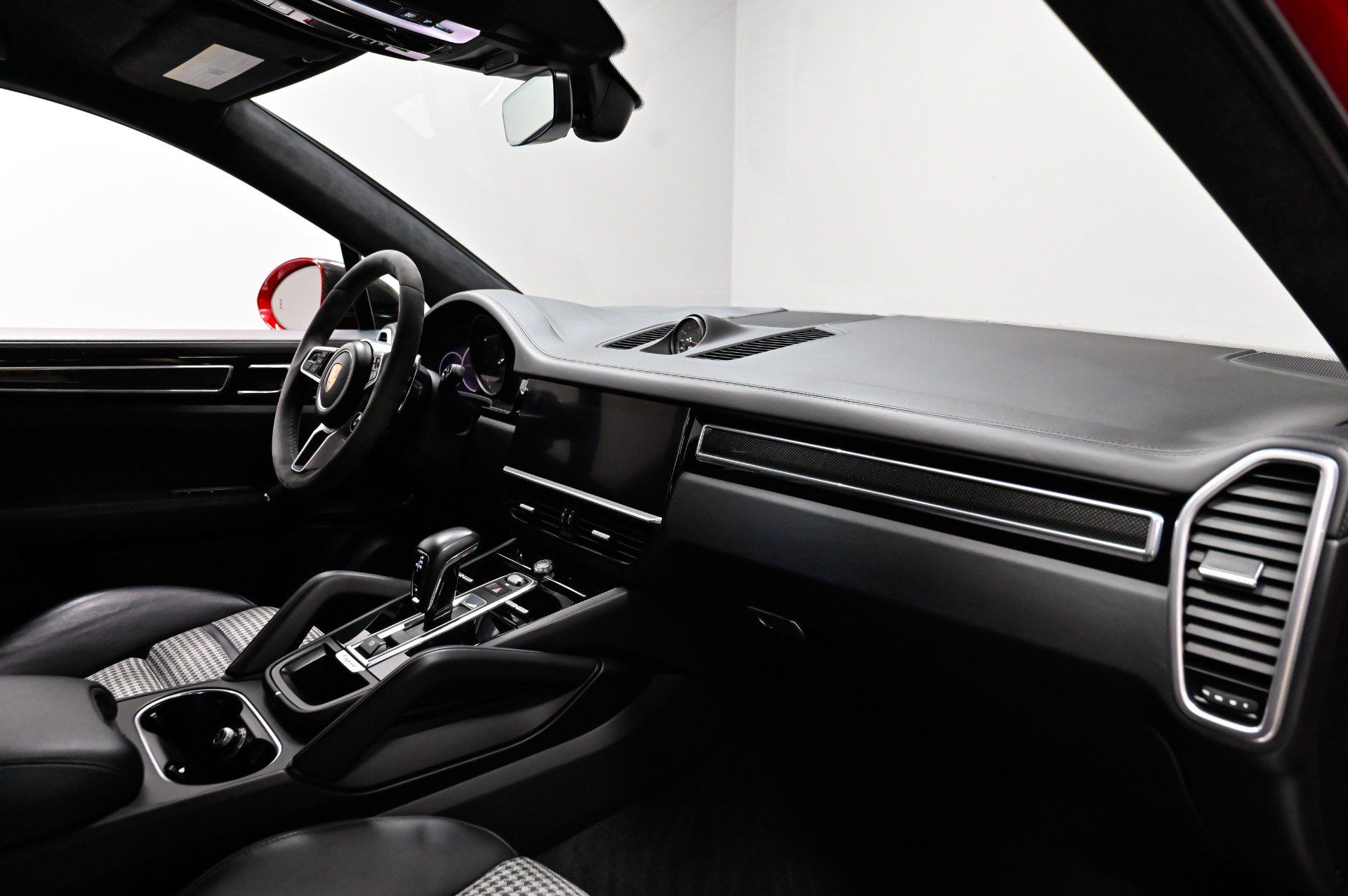 Used 2021 Porsche Cayenne GTS AWD/4WD image 21