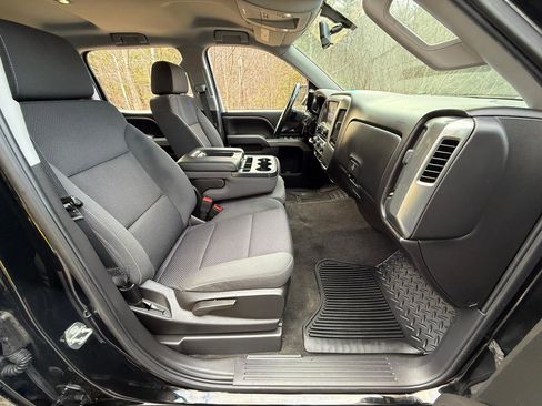 Used 2018 Chevrolet Silverado 1500 LT w/ All Star Edition image 27