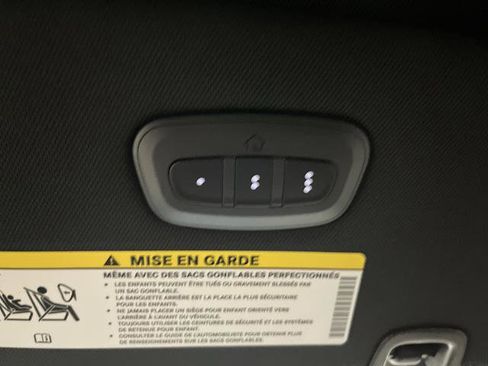 New 2026 Chrysler Pacifica Select image 25