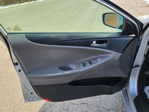 Used 2011 Hyundai Sonata SE w/ Navigation & Sunroof Pkg 4 image 26