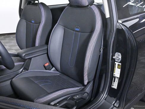 Certified 2025 MINI Cooper S FWD image 24