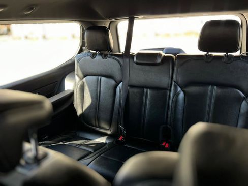 Used 2024 Jeep Wagoneer Series II w/ Flexible Seating Group image 35