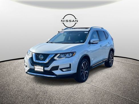 Used 2019 Nissan Rogue SL w/ Premium Package image 4