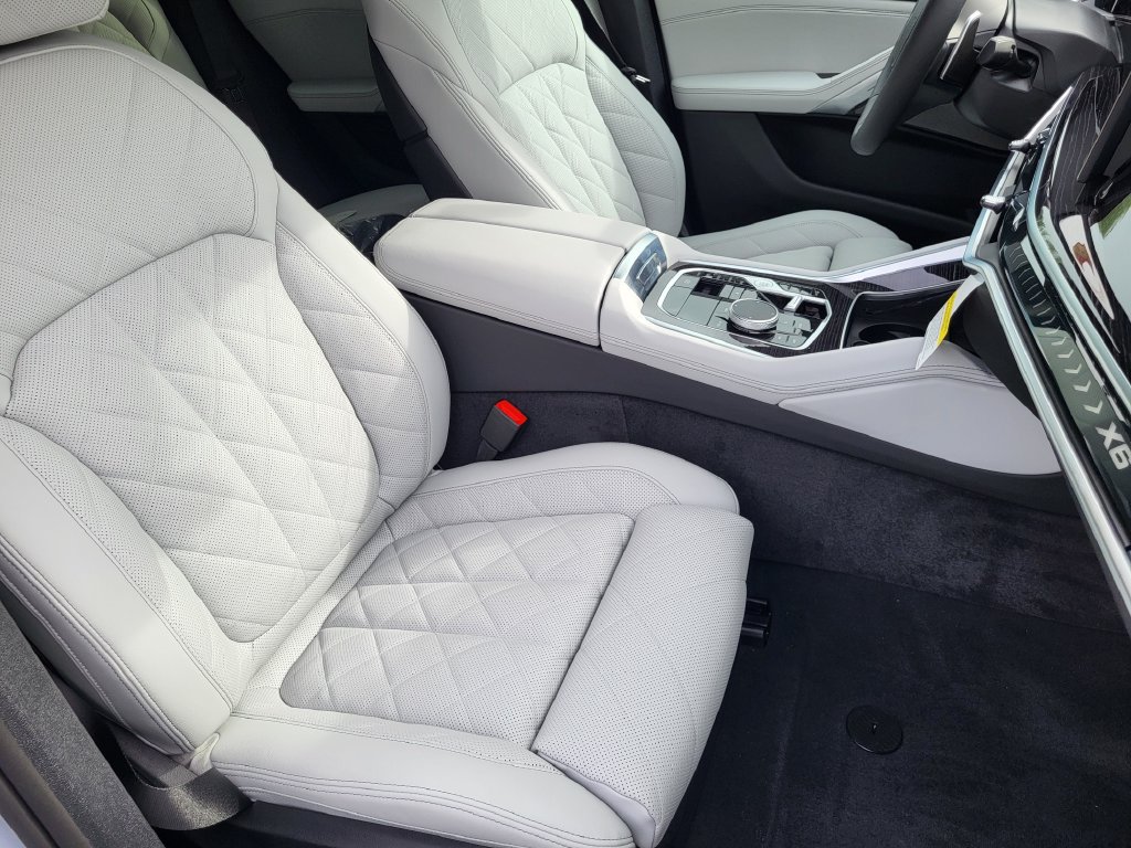 New 2027 BMW X6 xDrive40i AWD/4WD image 17