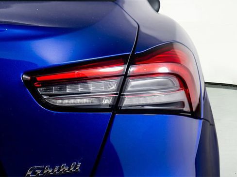 Used 2022 Maserati Ghibli Modena image 13