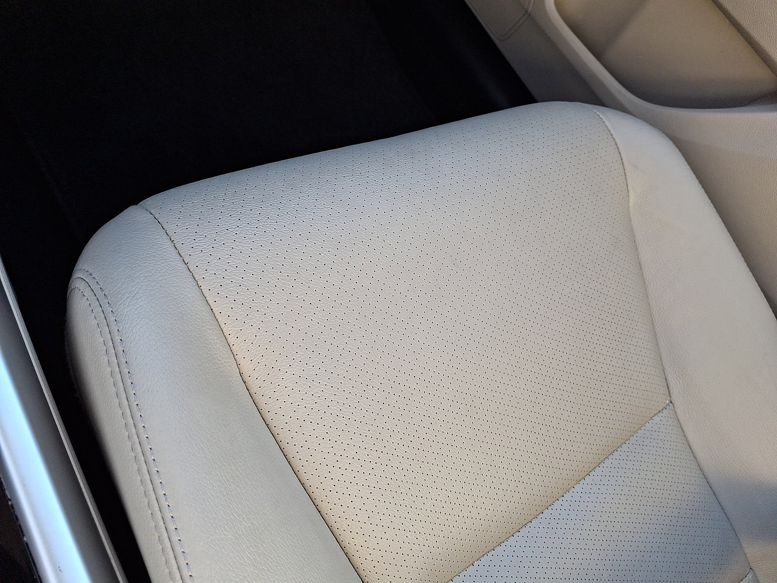 Certified 2017 Honda Accord EX-L image 26