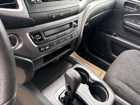 Used 2019 Honda Pilot LX image 14