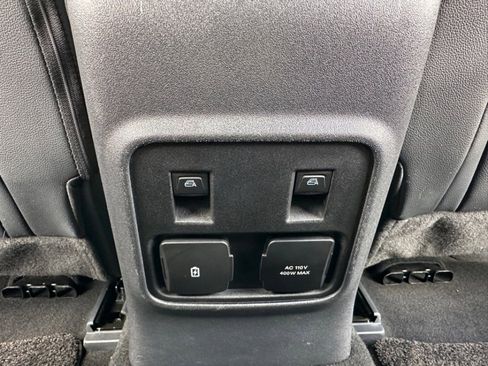 Used 2022 Ford Bronco Wildtrak image 34