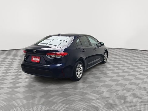Used 2020 Toyota Corolla LE FWD image 30