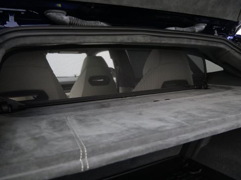 Used 2022 Lamborghini Urus AWD/4WD image 35